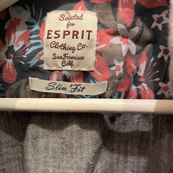 Men's Casual button down - Picture 2 of 3